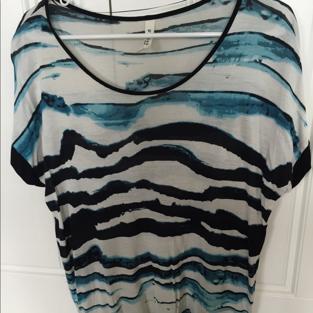 Kensie dolman style top